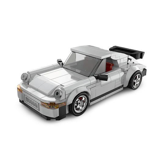 Kultowe Auta w Kontenerach Wystawowych